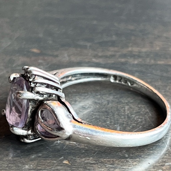 amethyst silver ring - Picture 9 of 9